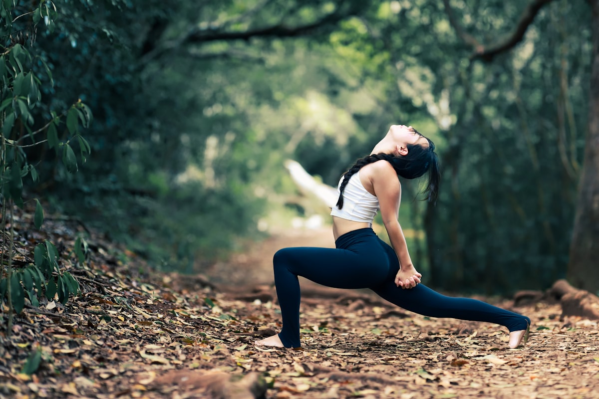 Shoulder and hip alignment in yoga